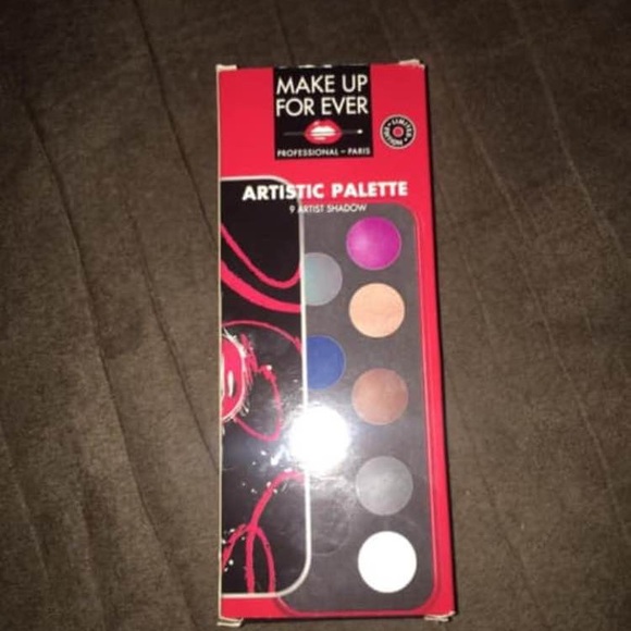 Makeup Forever Eyeshadow - Picture 2 of 3